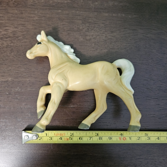 Vintage Brinn's Palomino Horse Porcelain / Ceramic Figurines - Picture 5 of 11